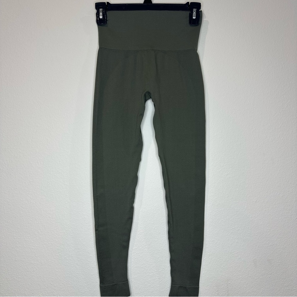 Set Active Sculptflex Cropped Leggings in Willow Green Women’s S/M